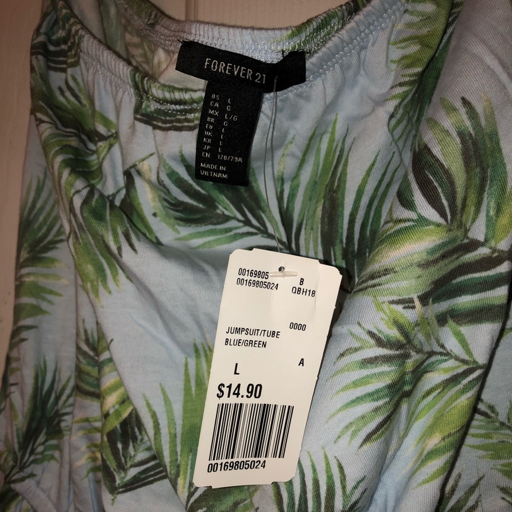 Romper - Picture 2 of 3